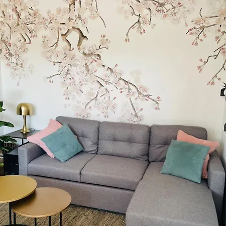 Appt De Charme Close To The With Terrace Apartment *